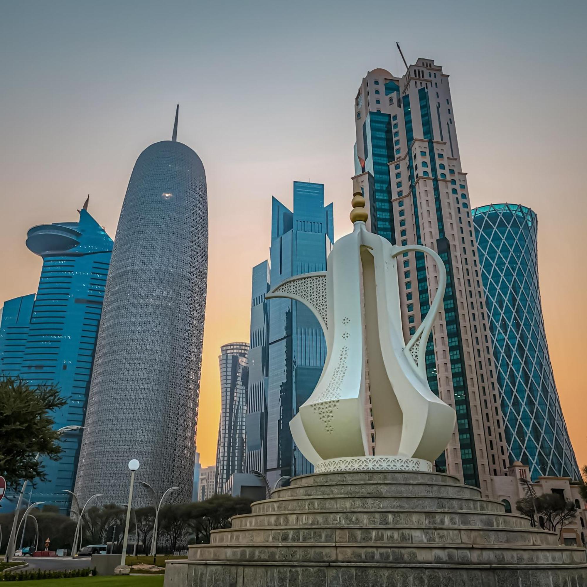City Centre Rotana Доха Экстерьер фото Doha skyline